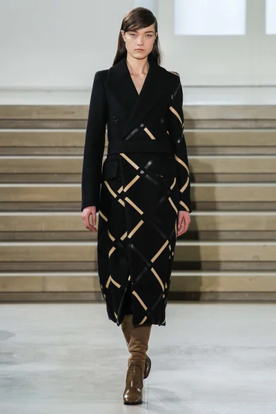 Look 33